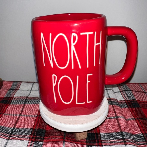 Rae Dunn NORTH POLE MUG 2020 🇺🇸 release - Picture 1 of 1